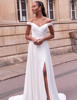 Brautkleider & Brautmode von Adore