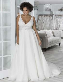 Brautkleider & Brautmode von Lovely Curvy