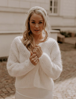 Brautkleider Accessoires von Marry and Bride